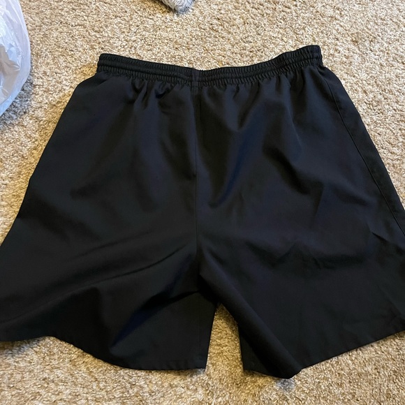 nike shorts - Picture 2 of 2